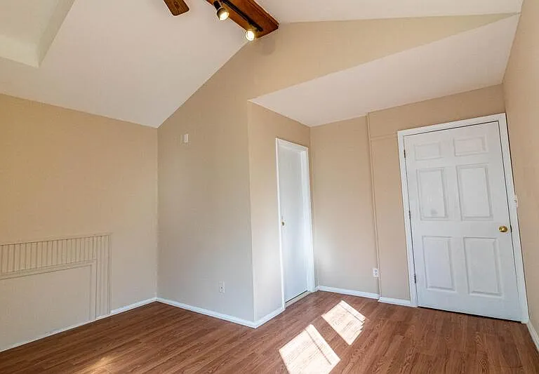 732 Old Riverside Rd — Photo 7