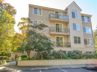 6831 NE 170th St UNIT 305, Kenmore, WA