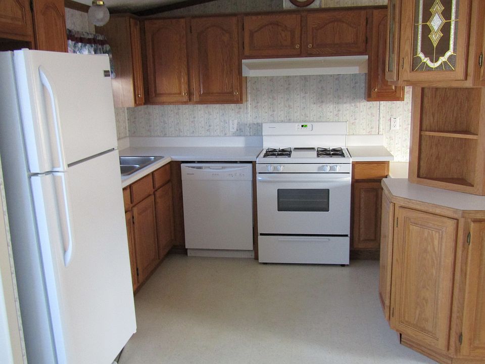 1st image of 73 Ashley Cir #120