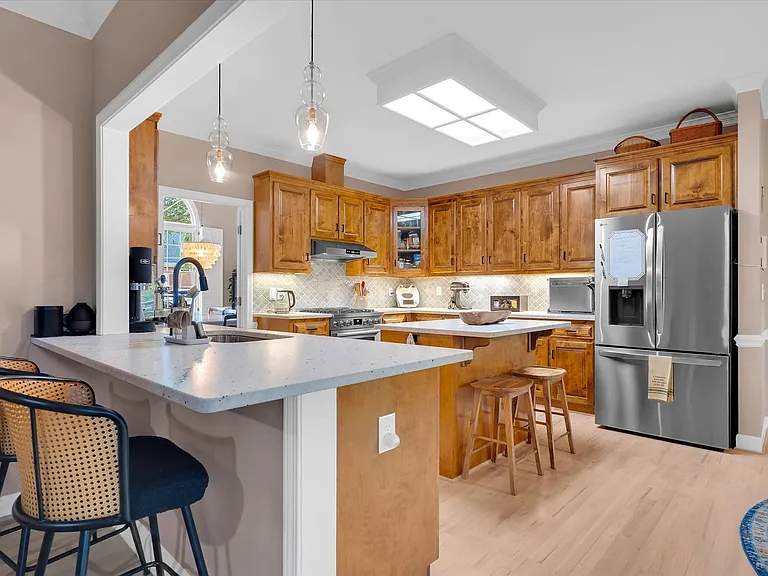 202 Mallowrose Ln — Photo 8