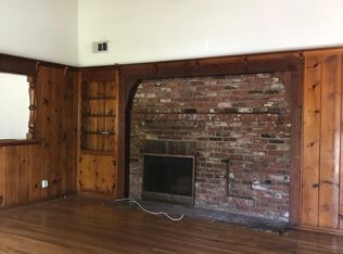 6830 Colbath Ave, Van Nuys, CA 91405