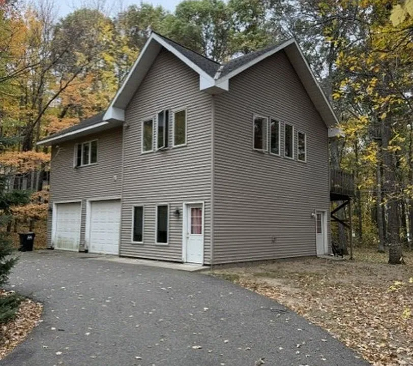 11807 Maplewood Dr