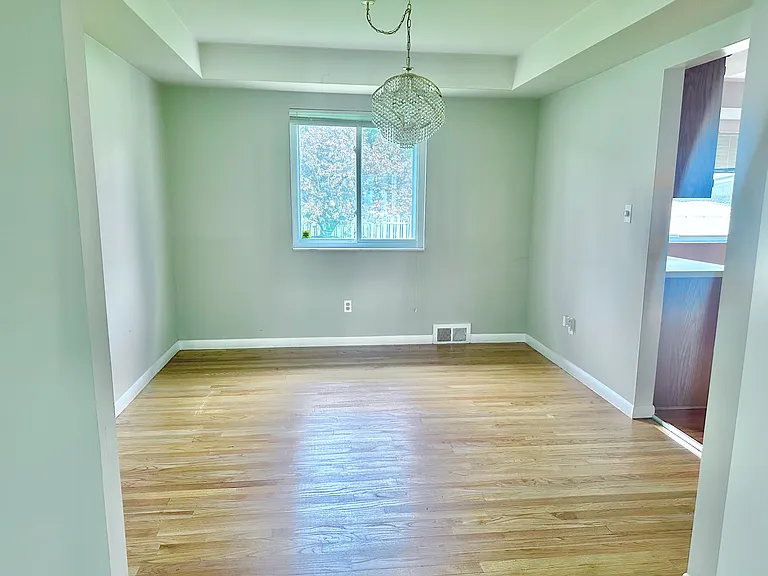 32307 Cambridge Dr — Photo 19