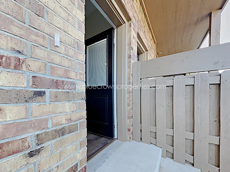 10738 Park Village Pl #B — Photo 11