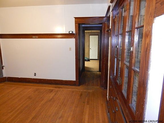 2nd image of 505 Hudson Ave #2