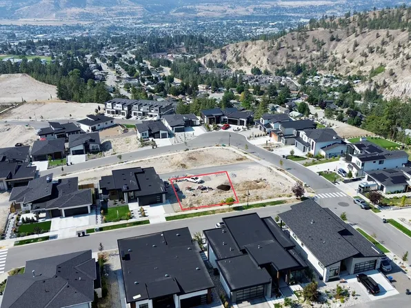 1063 Elk St, Penticton, BC V2A 0C9