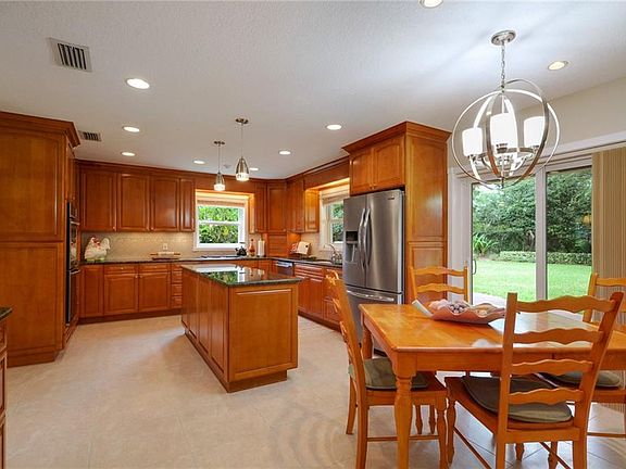 2nd image of 4228 Winding Willow Dr
