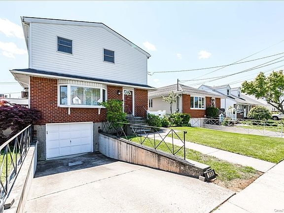 2nd image of 133 Arlington St