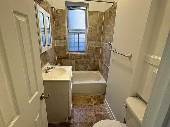2nd image of 233 W 140th St #5