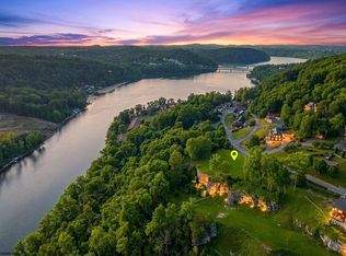 182 Oak Ridge Dr, Morgantown, WV