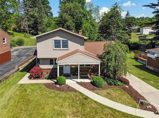5605 Villahaven Dr, Pittsburgh, PA 15236