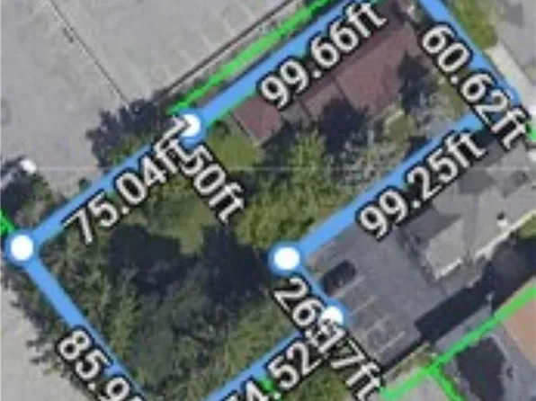 11 Irvin St, Kitchener, ON N2H 1K6