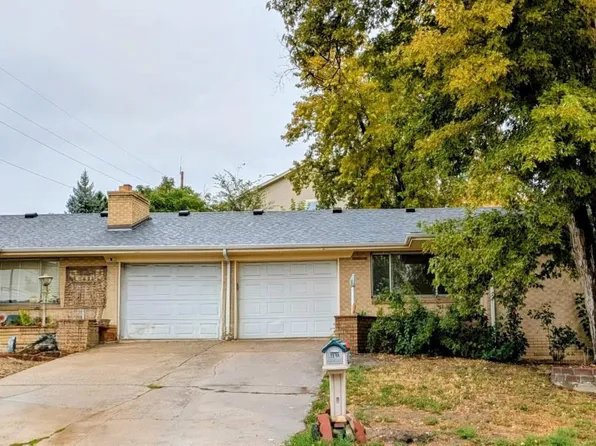 7555 W 69th Place, Arvada, CO 80003