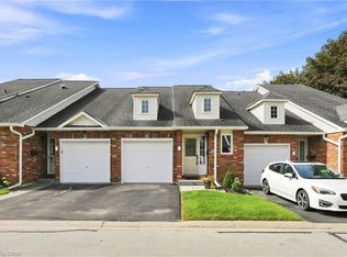 222 Fellowes Cres #2, Hamilton, ON L8B0R1