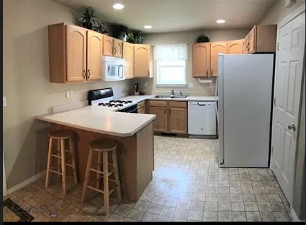 564 Green Tree Drive - 1 — Photo 2