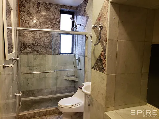 Rented by Spire Group | media 27