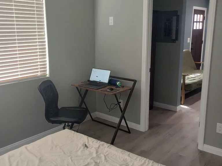981 N San Gorgonio Ave — Photo 20