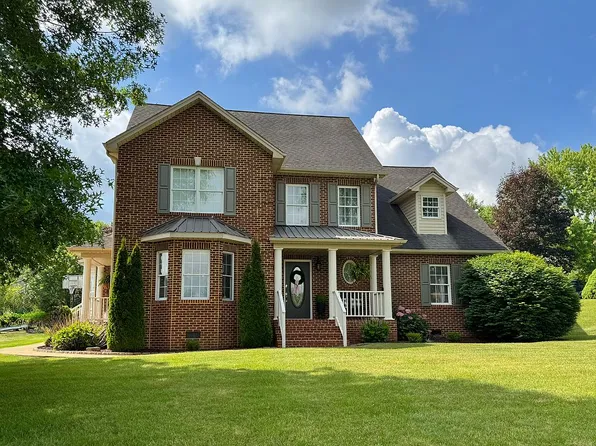 18360 Whites Point Dr, Abingdon, VA 24211