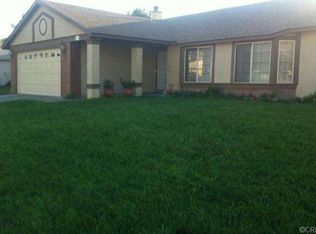 930 Yorkshire Ln, San Jacinto, CA 92583