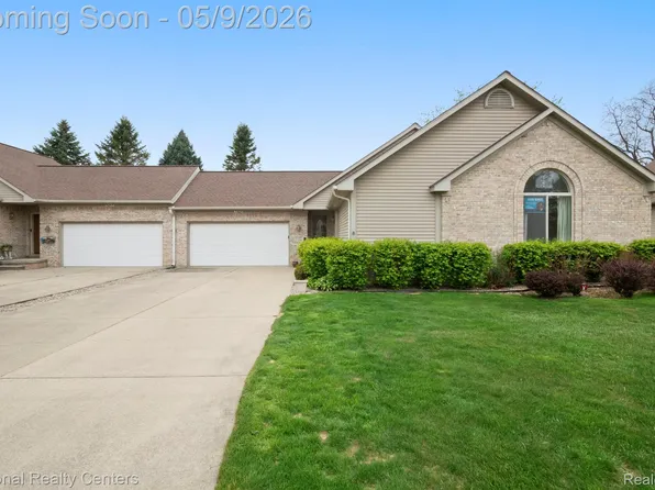 7221 Hawthorne Cir, Goodrich, MI 48438
