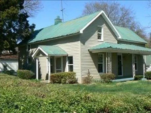 939 Galloway St, Eden, NC 27288