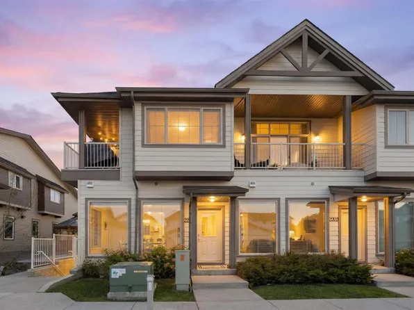 230 W Eversyde Blvd SW #2205, Calgary, AB T2Y 0J4