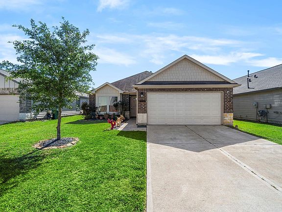 2nd image of 6819 Altadena Dr