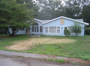 115 N Vine St, Clayton, NJ 08312
