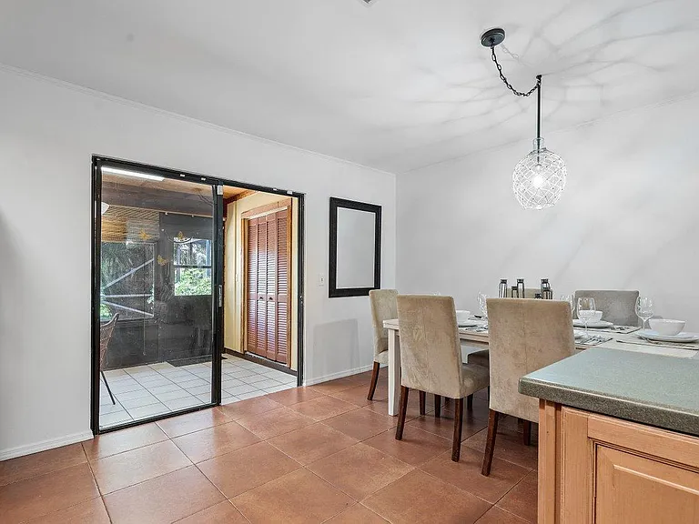 1369 Riverside Cir — Photo 24