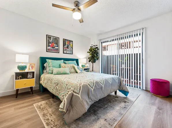 Valencia Apartments