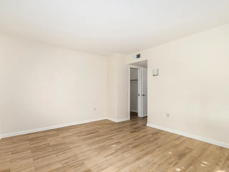13023 W Beardsley Rd — Photo 25