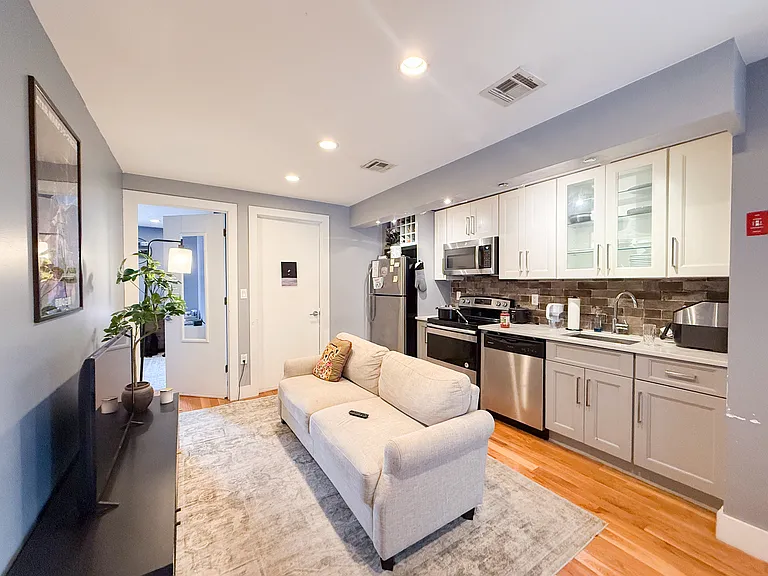 992 Atlantic Ave #2 — Photo 2