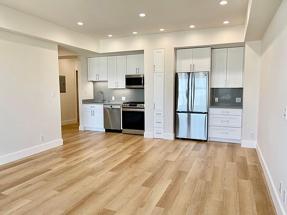 2nd image of 1740 Broadway St #505
