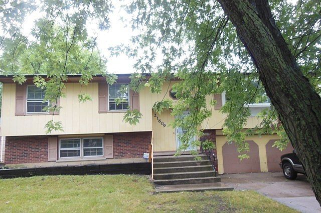 1st image of 21609 Jeffrey Ave