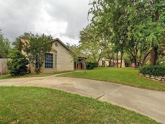3rd image of 3110 Darnell Dr