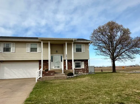 5412 Navajo Rd, Great Bend, KS 67530