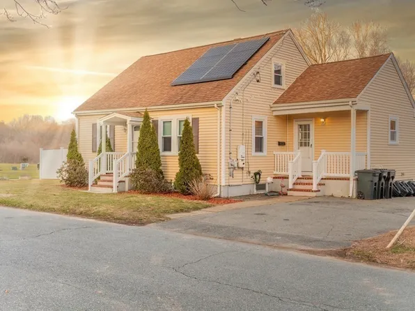 49 Macomber Ave, Dartmouth, MA 02747