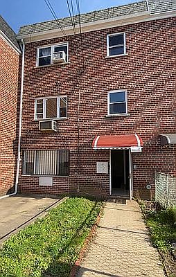 1st image of 1744 Givan Ave #3