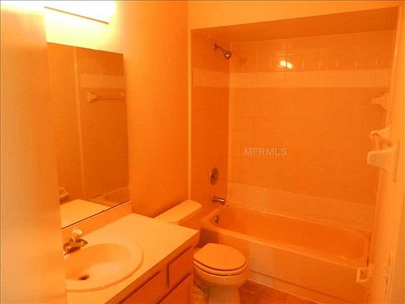 3rd image of 3245 Kirby Dr