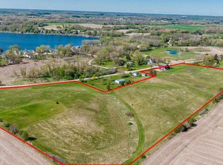 6805 W Waterford Rd, Hartford, WI 53027