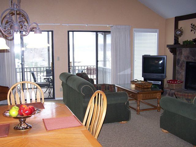 2nd image of 348 Hopetown