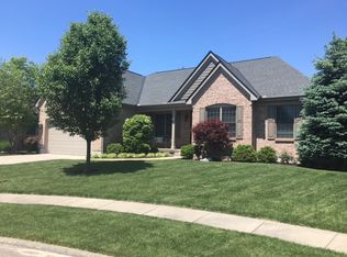 1064 Shore Point Ct, Loveland, OH 45140