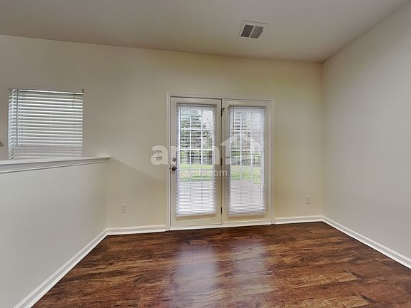4th image of 107 Lacona Trce