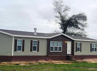 10 Barkman Ridge Rd, Hooks, TX 75561