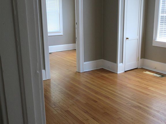 4th image of 2978 Riverside Ave APT 6