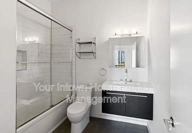 71 Lucy St SE #4 — Photo 6