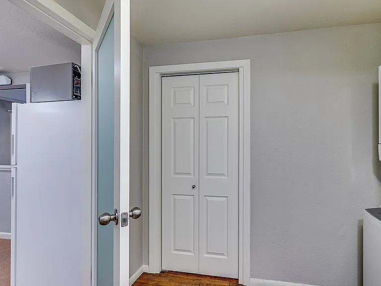 1140 Wing Point Way NE #B — Photo 22