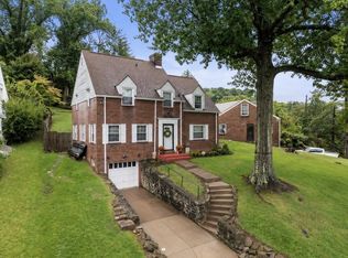 10 Fairfax Dr, Wheeling, WV 26003