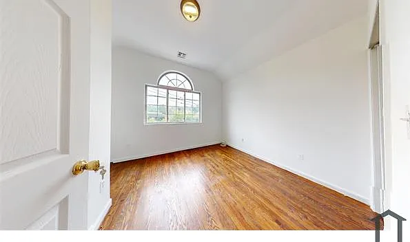 35 Wright St #1 — Photo 9