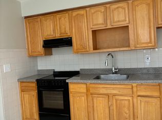 270 Stuyvesant Ave #1, Newark, NJ 07106